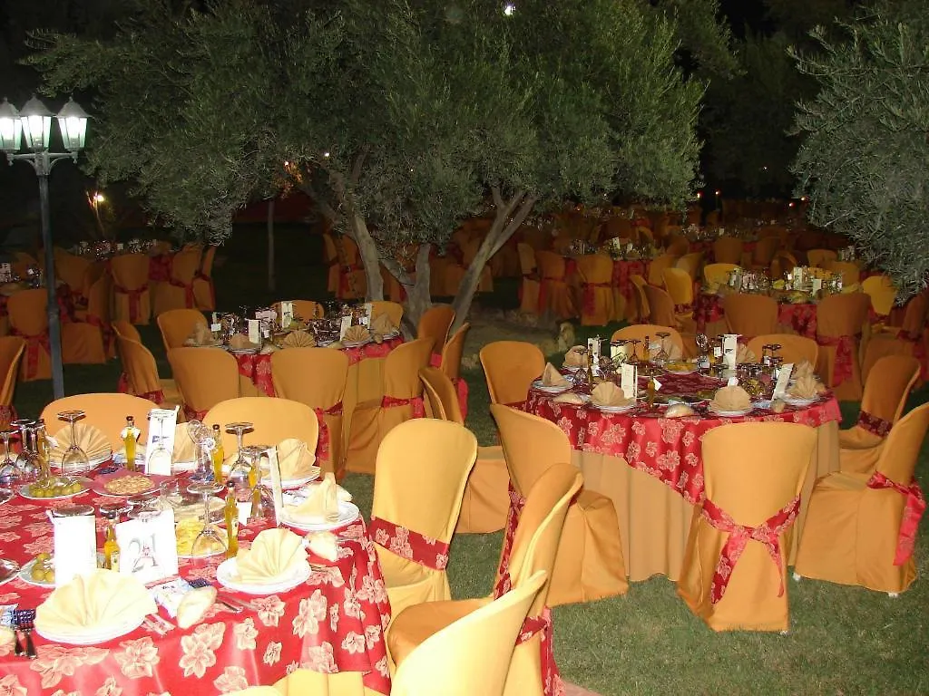 Apartahotel Cortijo los Llanos Luque